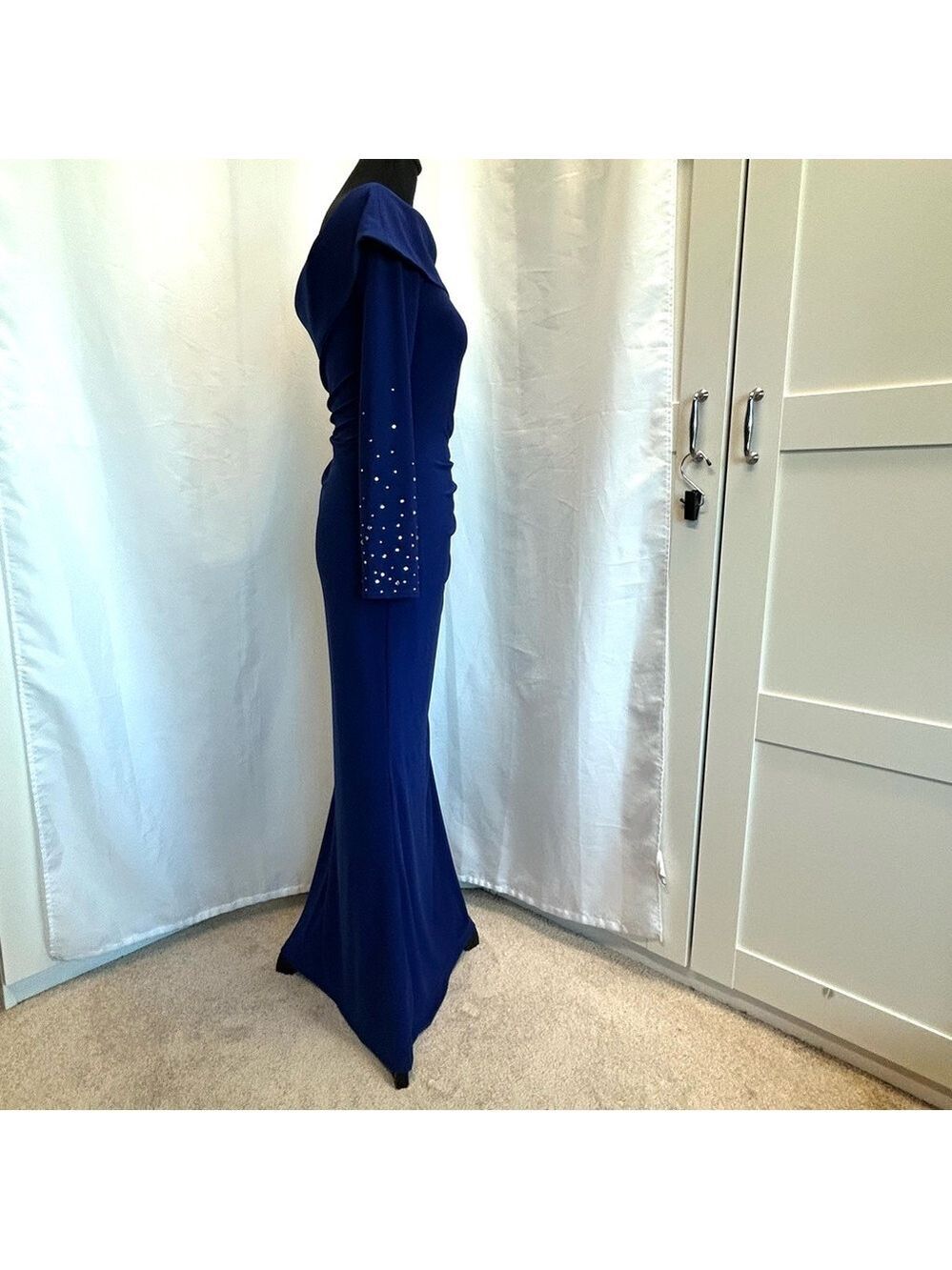 VINCE CAMUTO Cobalt Royal Blue Rhinestone Embellished Off-Shoulder Gown dress 8 - Picture 6 of 17